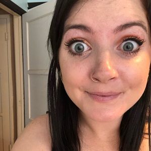 Meet your Posher, Jillian